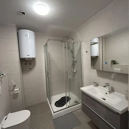 Mariner With Heated Pool Apartament Zaton (Zadar)