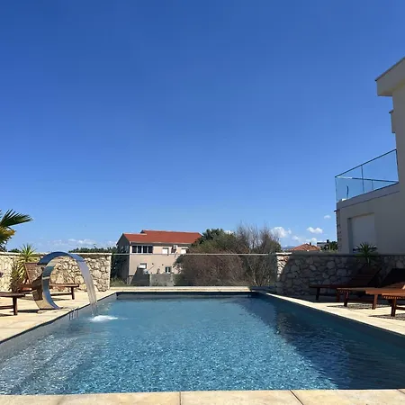 شقة Mariner With Heated Pool