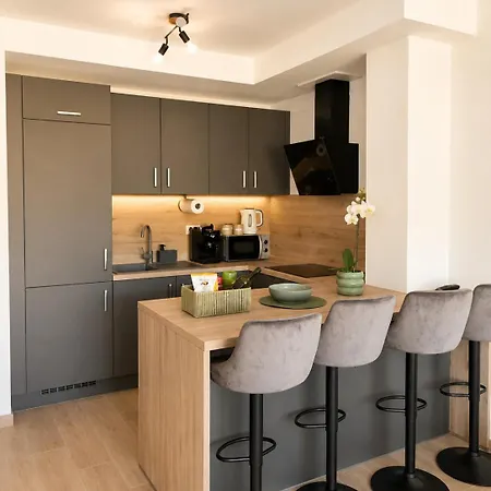 Apartman Mariner With Heated Pool Zaton